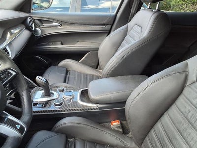 2022 Alfa Romeo Stelvio Quadrifoglio