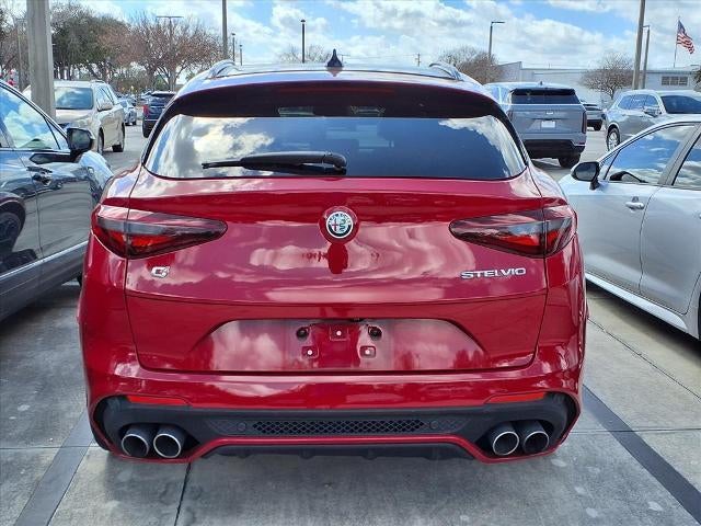 2022 Alfa Romeo Stelvio Quadrifoglio