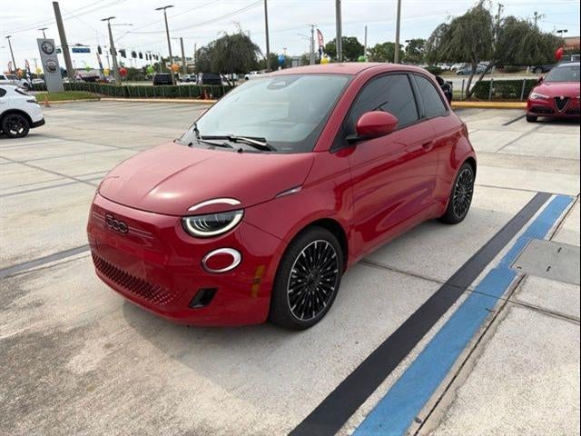 2024 FIAT 500e INSPI(RED)