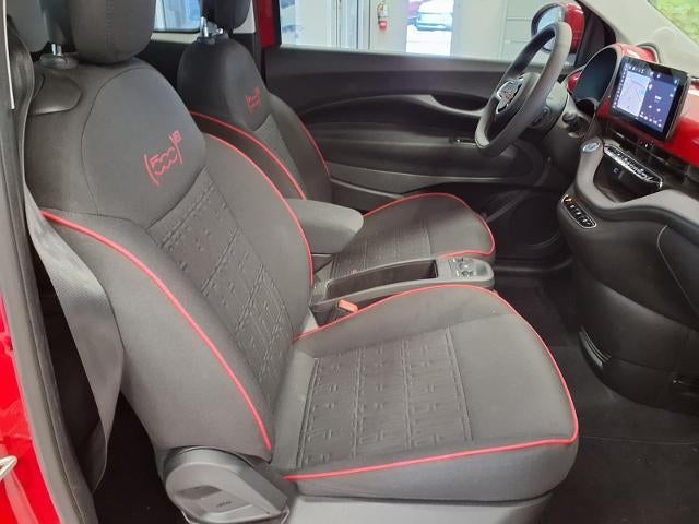 2024 FIAT 500e INSPI(RED)