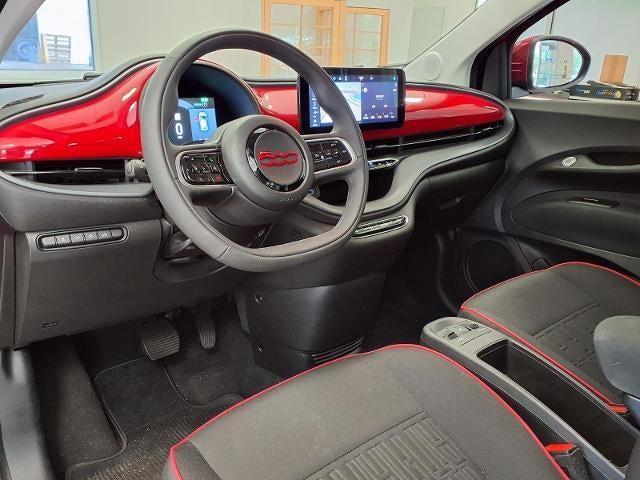 2024 FIAT 500e INSPI(RED)