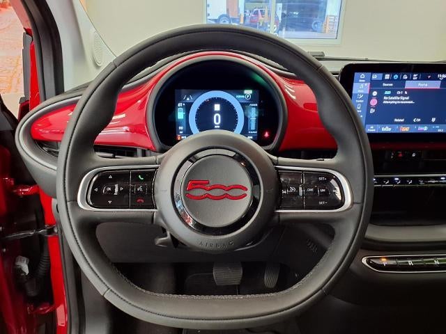 2024 FIAT 500e INSPI(RED)