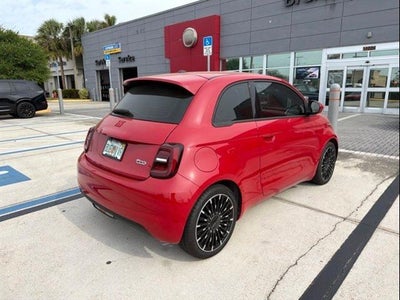2024 FIAT 500e INSPI(RED)