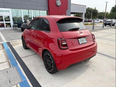 2024 FIAT 500e INSPI(RED)