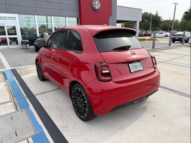 2024 FIAT 500e INSPI(RED)